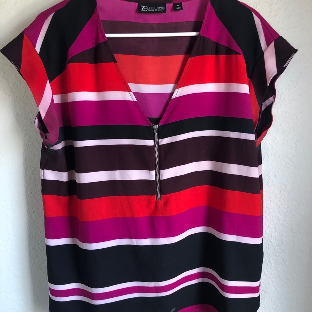 New York and Co-Color block/zipper blouse